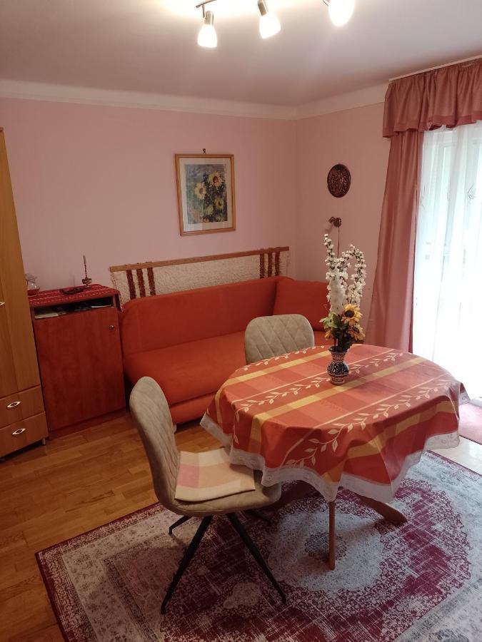 Gyoengyvirag Ueduelo - Mario Apartman Harkány Exteriér fotografie